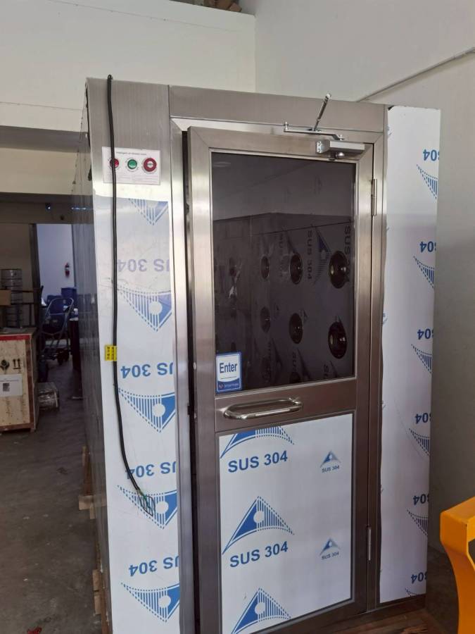 BFS-FLS-03 Air Shower 1300*2000*2050 SUS304 มือดึง