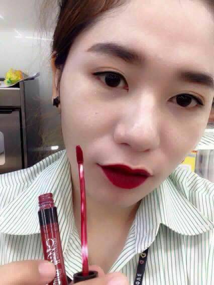 ลิปกลอส จุ๊บไม่หลุด แรงมาตลอด แรงไม่หยุด จริงๆ