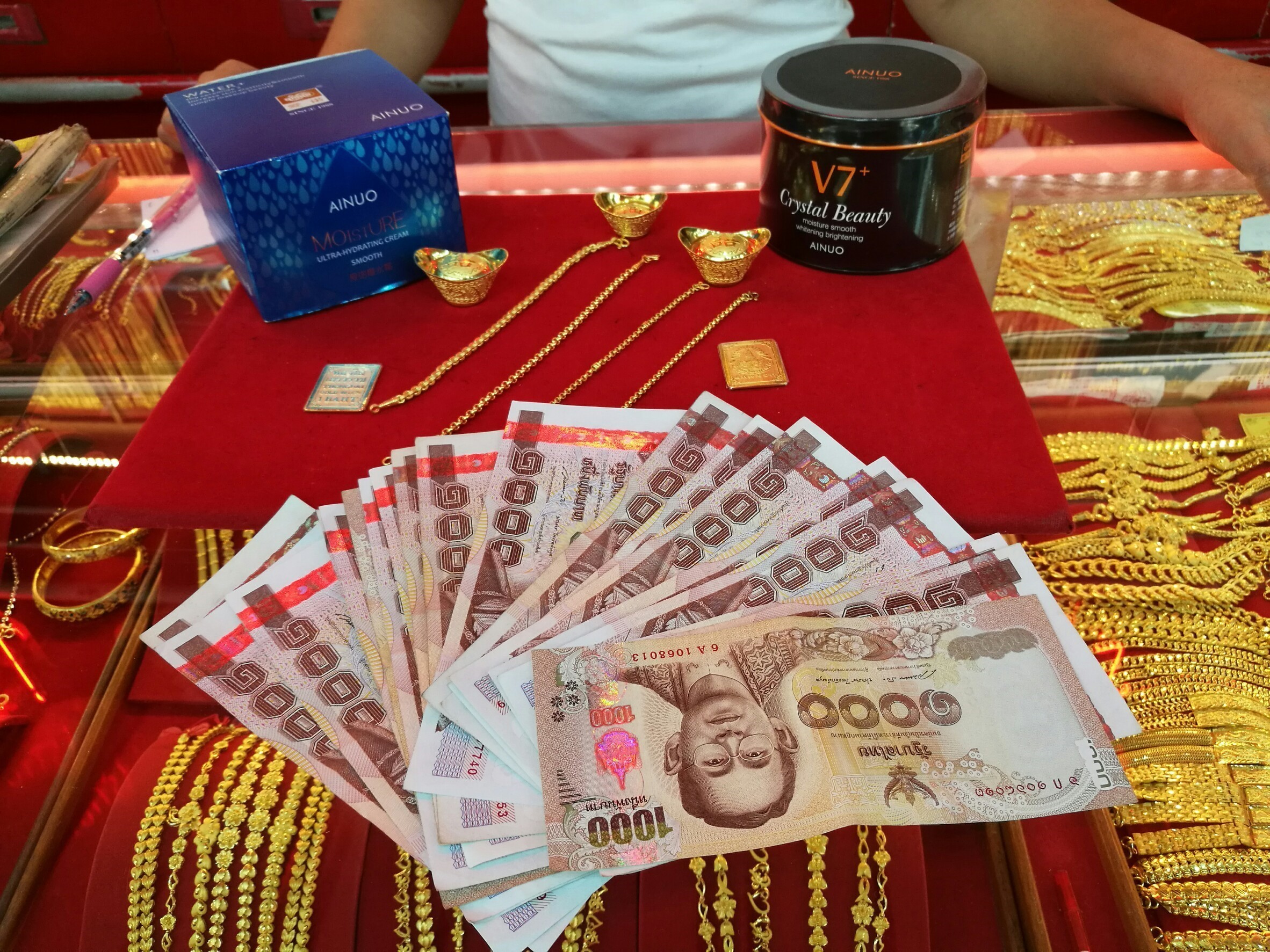 ขายจริง แจกจริง เครื่องสำอางค์ ต้องmeemie ainuoเลยจ้า สนใจเป็นตัวแทนจำหน่ายติดต่อได้เลยจ้า LINE : @meemie