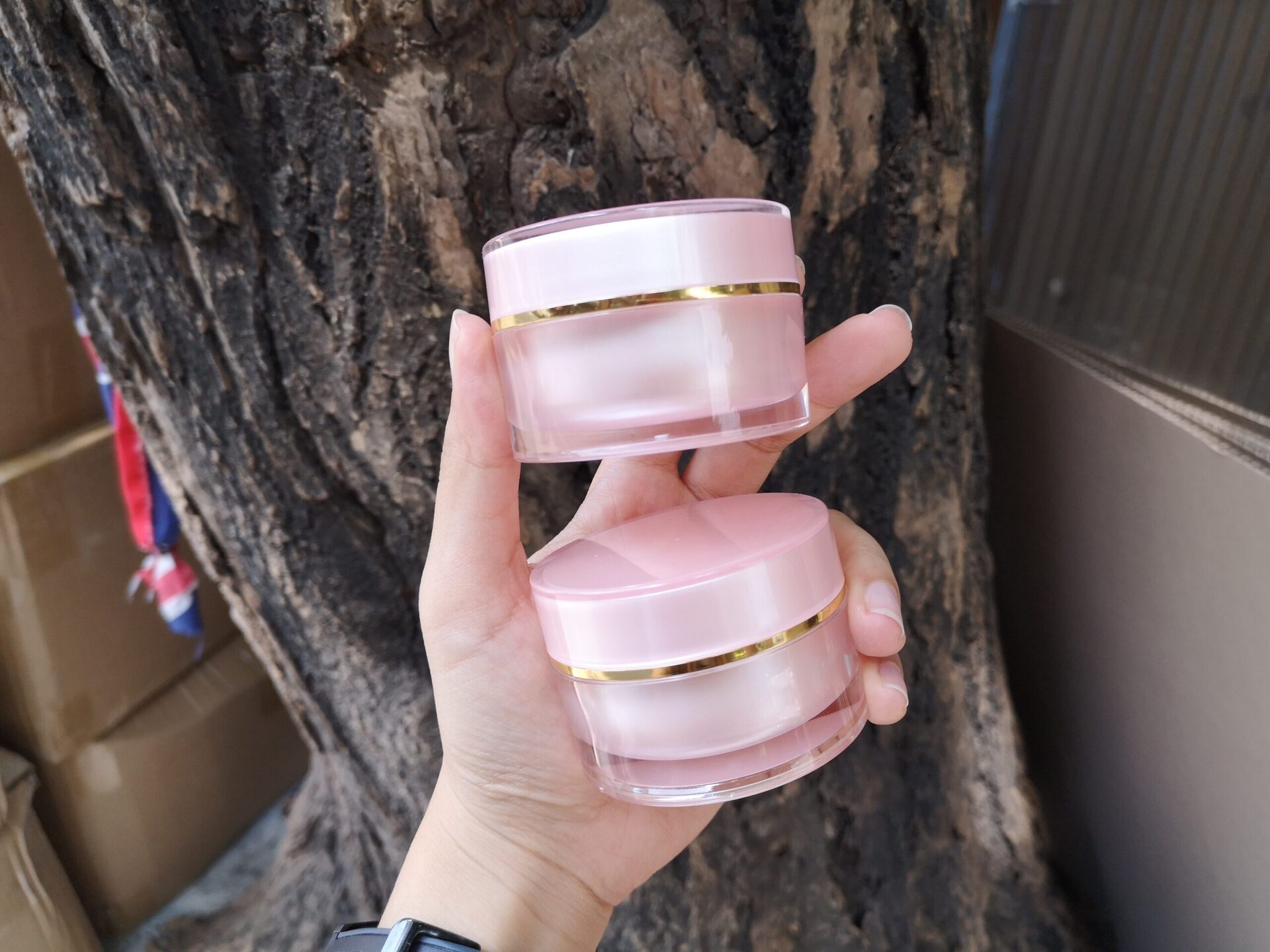 กระปุกกลมตรง สีชมพู ขอบขลิบ 15g 4X6