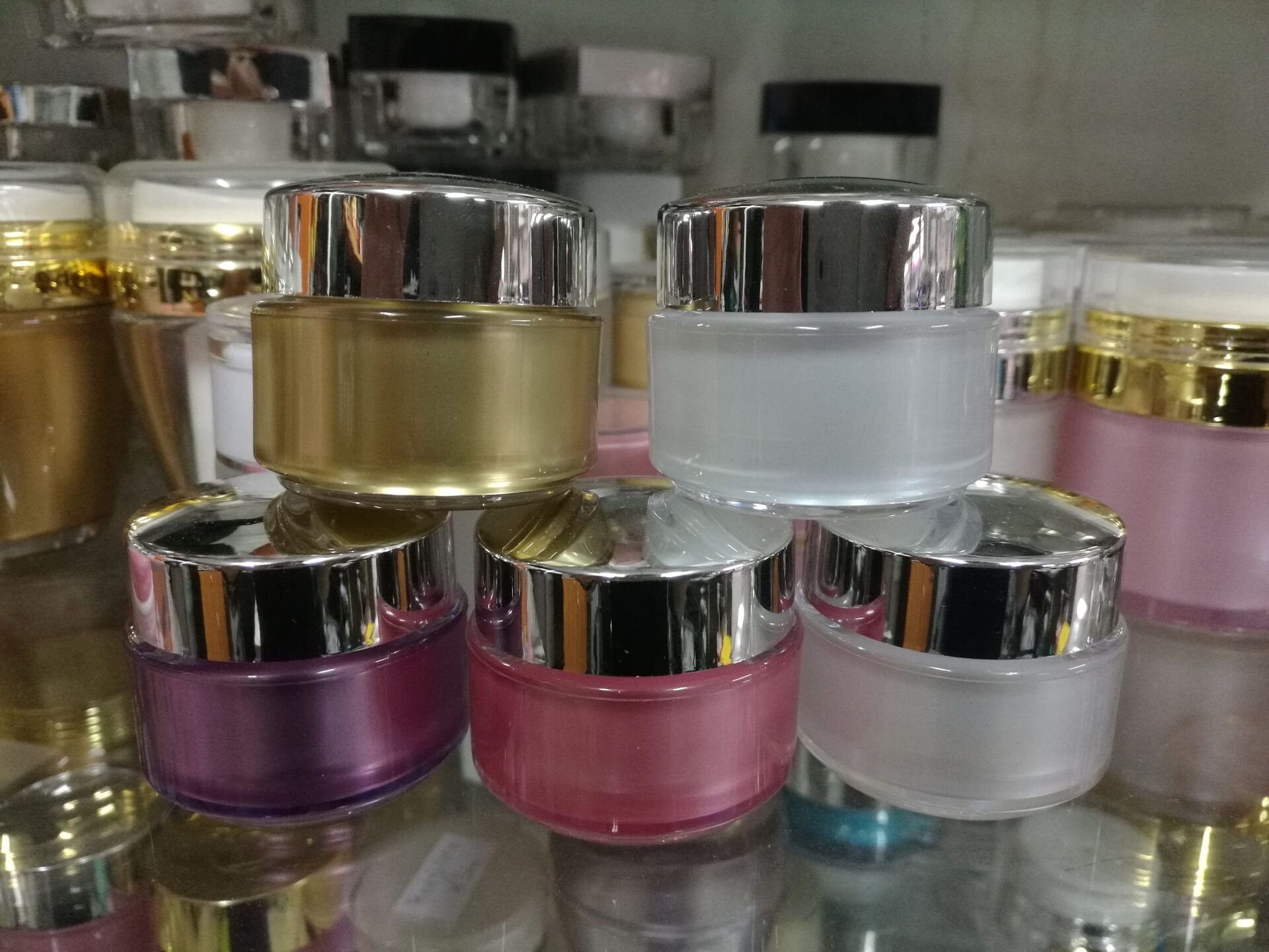 k0100-10g กระปุกครีม และรับสกรีนขั้นต่ำ 500 ชิ้น