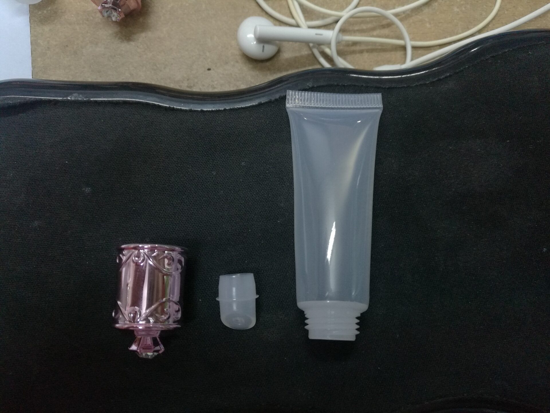 tube-lip ฝาเกาหลีชมพูเงา tube-lip จุก