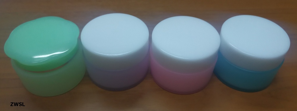 กระปุกครีม k0039 zwsl 5g สูง 31cm กว้าง4.1cm
