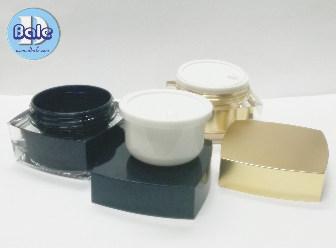 k0012-30g ชุดสีทอง ชุดสีดำ กระปุกครีมทรงสีเหลี่ยม
